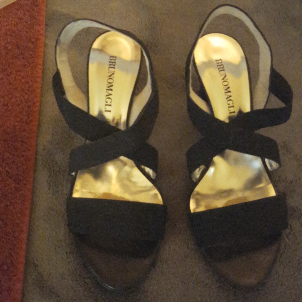 Dress shoes